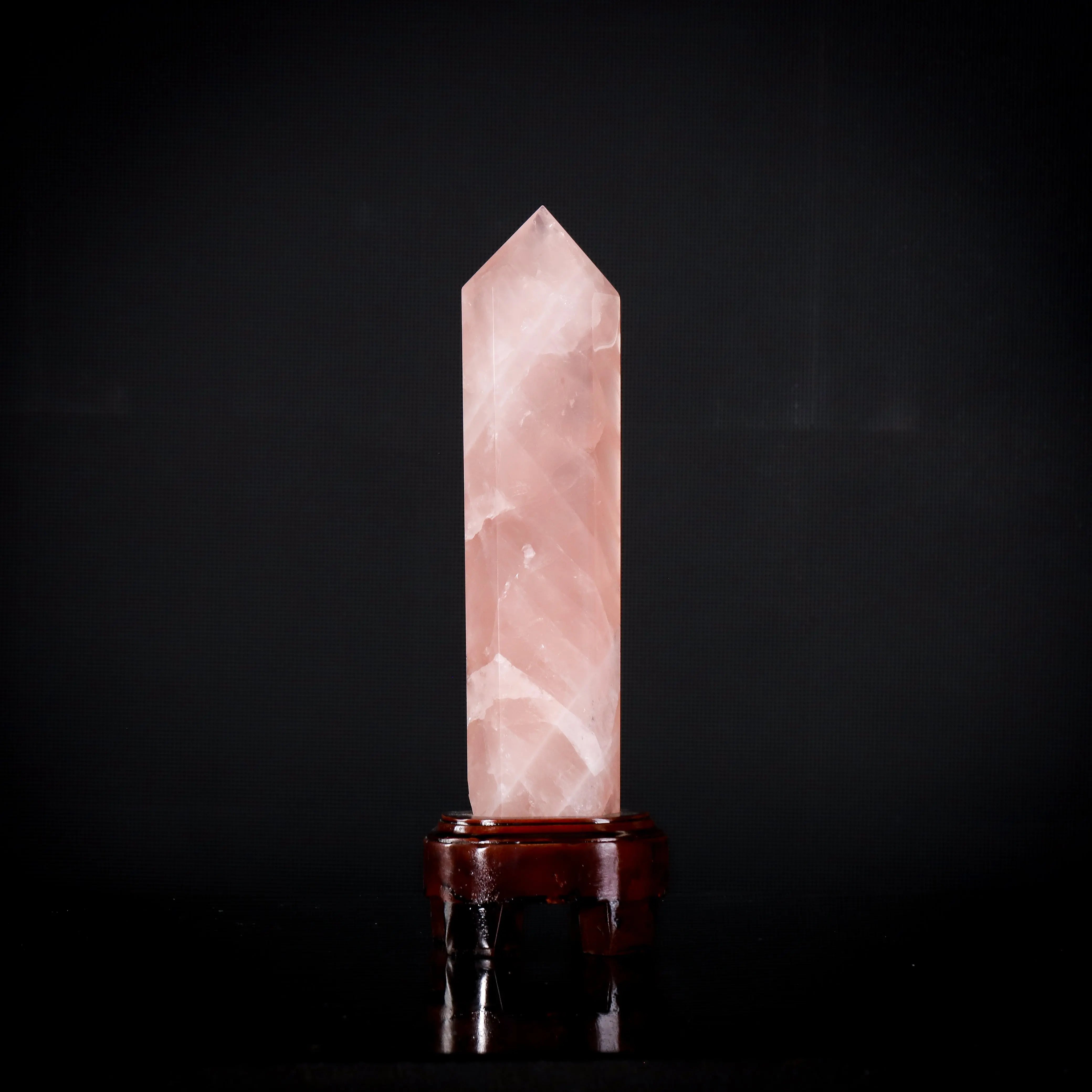 「心轮圣爱」马达加斯加粉晶柱 MEIHAO LIMITED